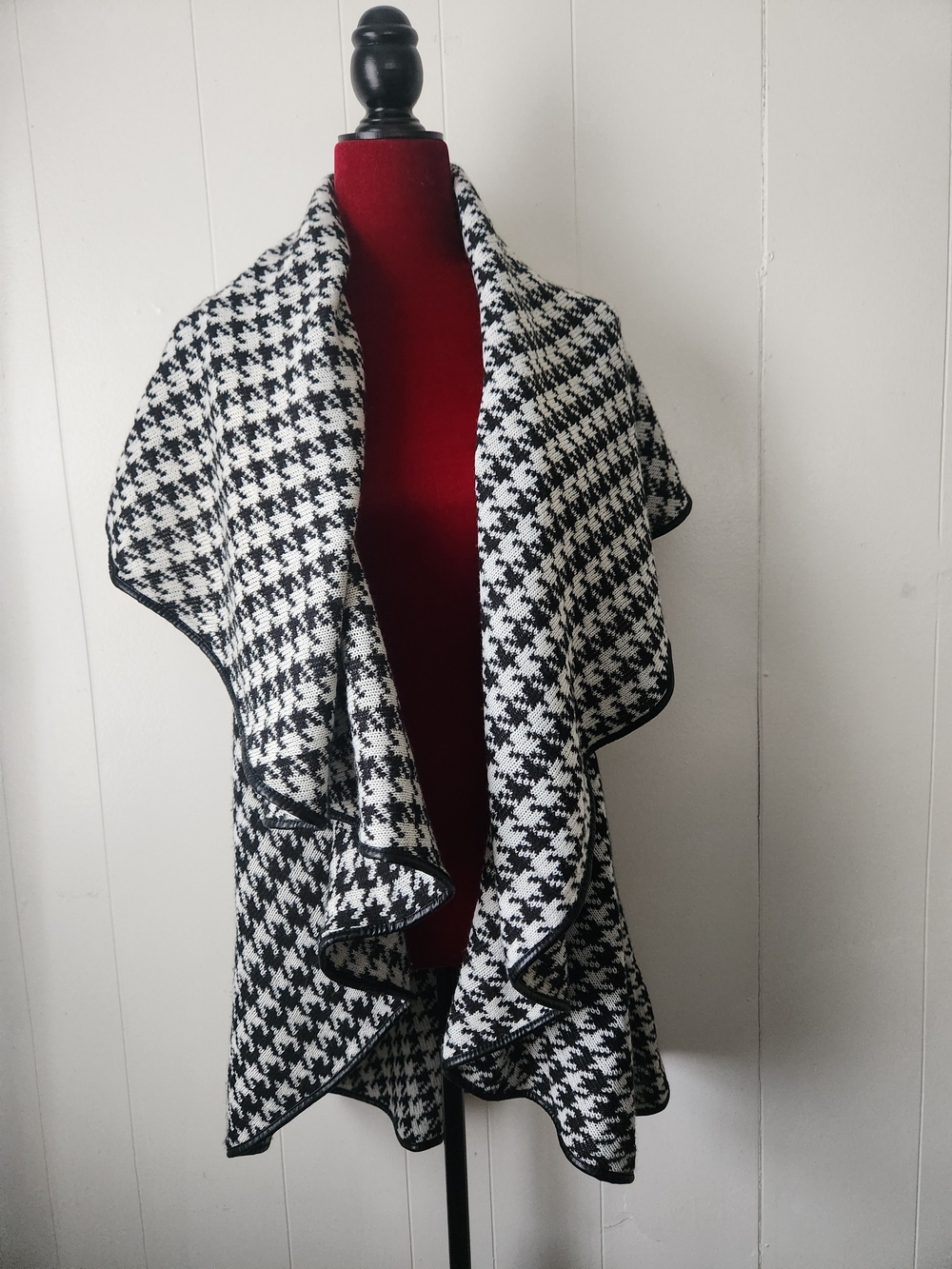 Black & White Houndstooth Draped Cardigan Wrap Casual Layering One Size